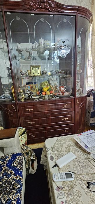 стенка горка сотилади
