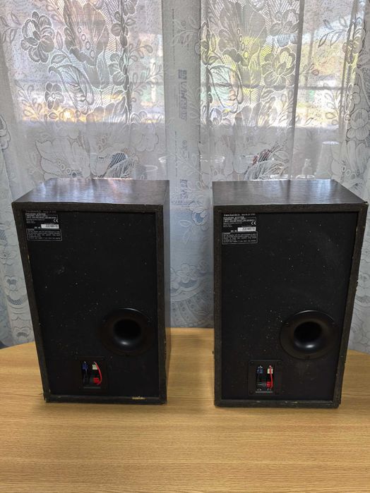 Boxe Technics,bi-wiring,sunet de cristal,cu bass profund si adanc,HI-FI