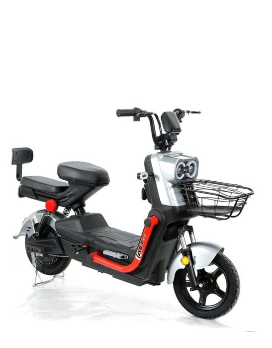 Скутер продаётся срочно