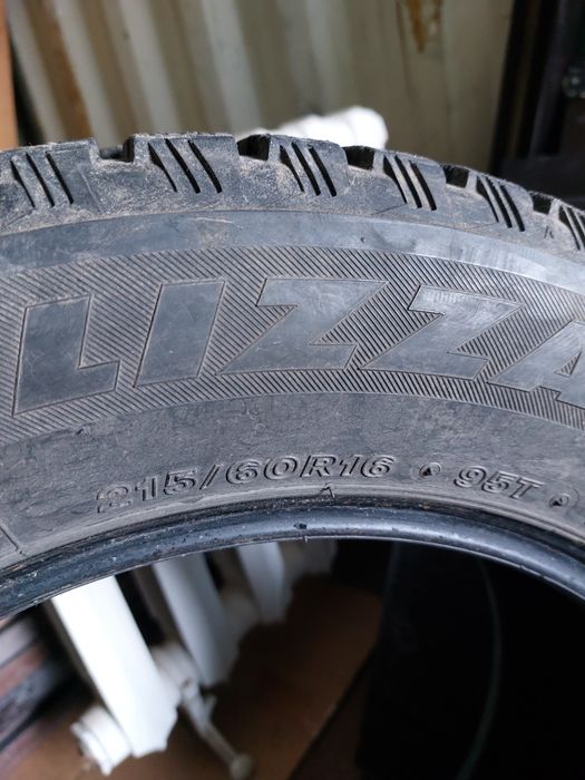 Два зимних балона BRIDGESTONE R 16