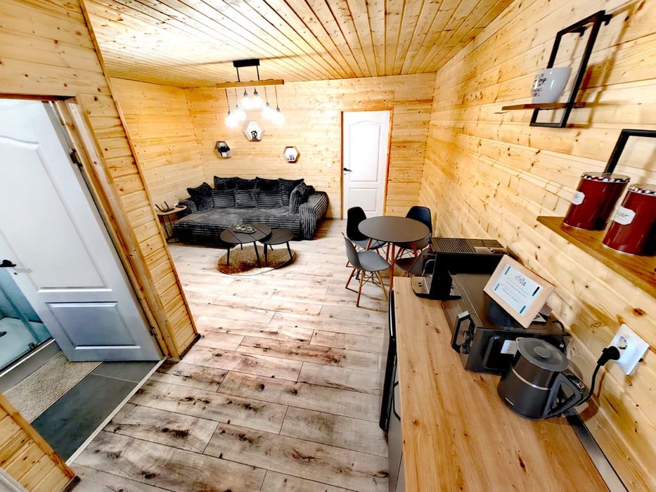 Inchiriez cabane A frame de Craciun si Revelion