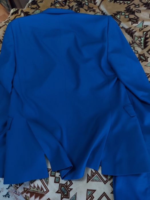 Продам костюм мужской