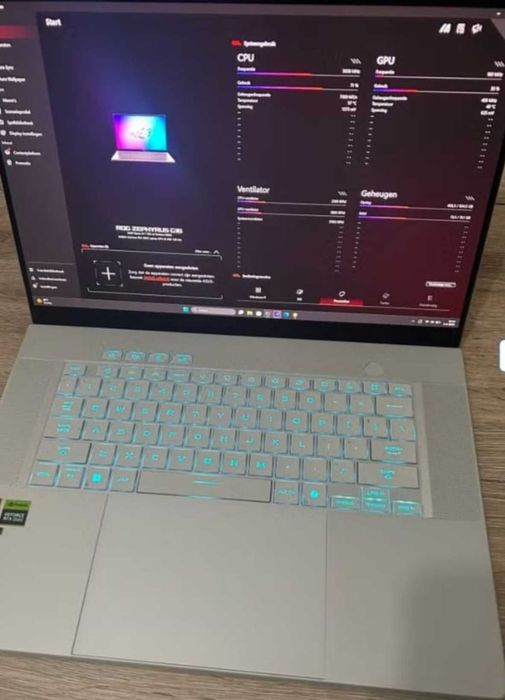 Asus rog zephyrus g16  2025 oled 5060 32gb ram warrnty
