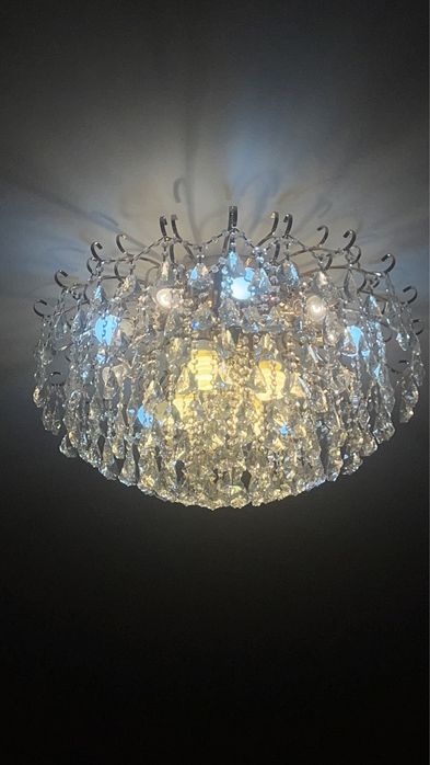 Люстра для гостиной