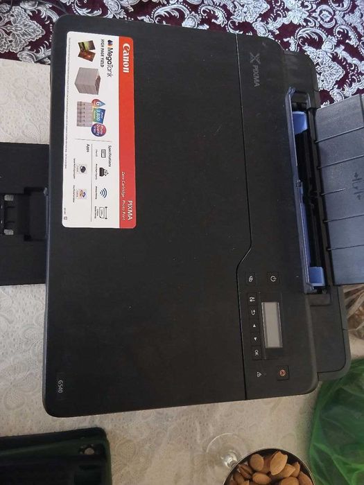 Canon Pixma G540.  Rangli printer sotiladi