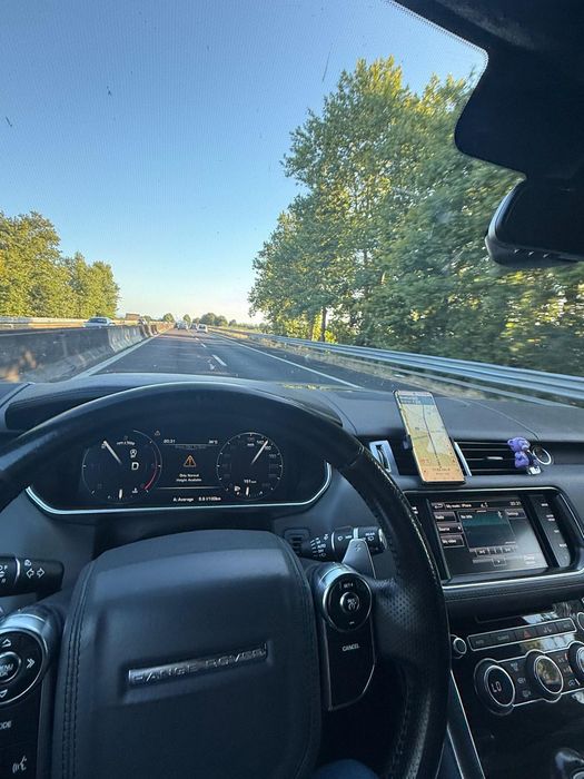 Vand sau Schimb Range Rover Sport