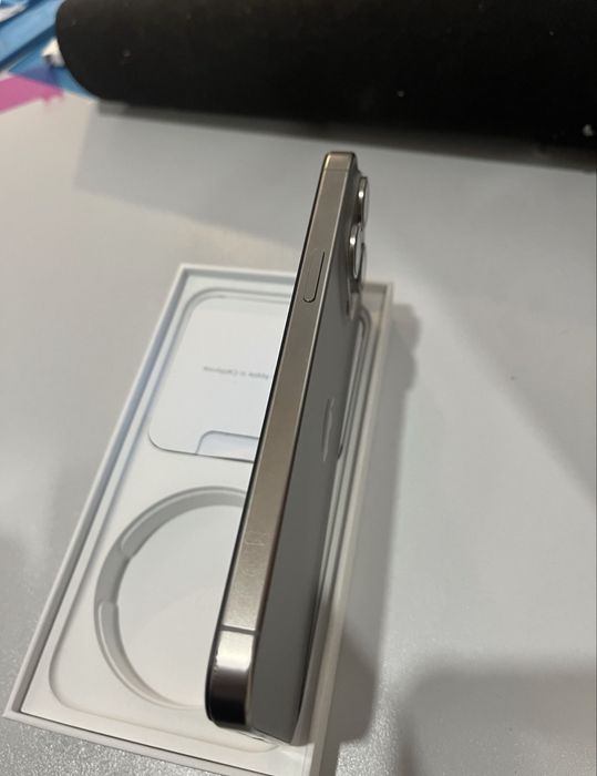Iphone 15 pro max Titanium