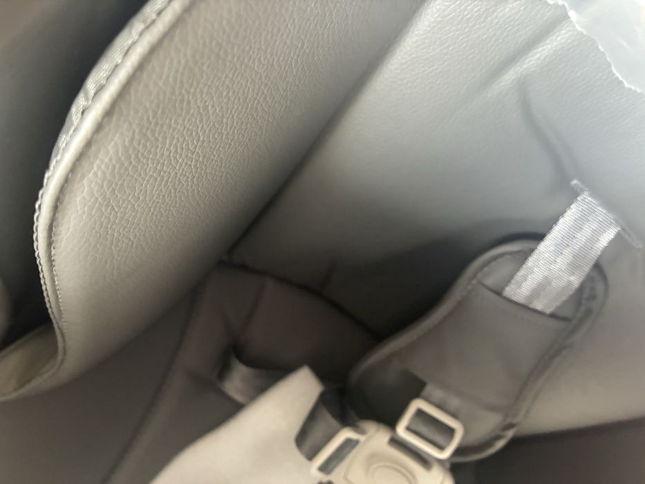 Столче за хране и игра