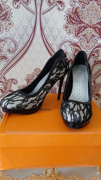 Продам мишку и обуви