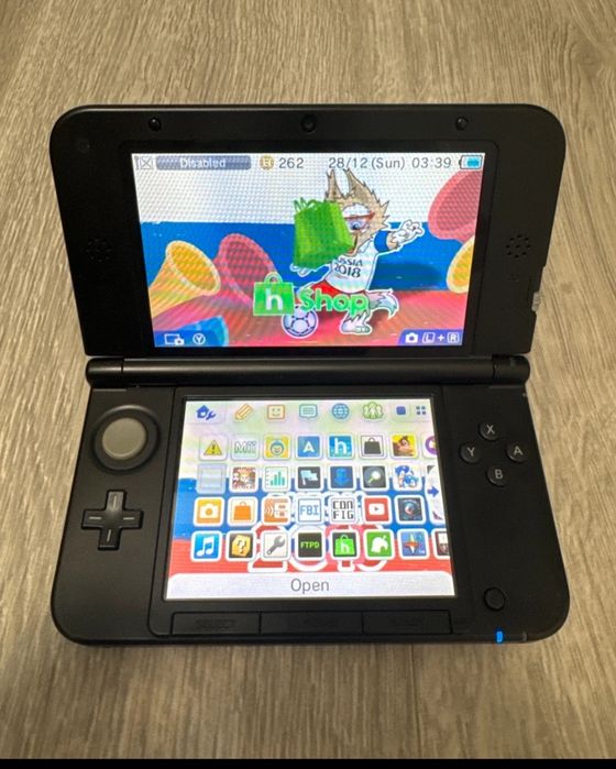 Nintendo 3ds xl modat 1500 jocuri