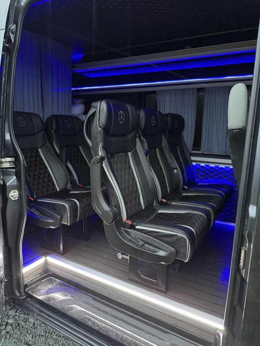 Mercedes sprinter 8+1