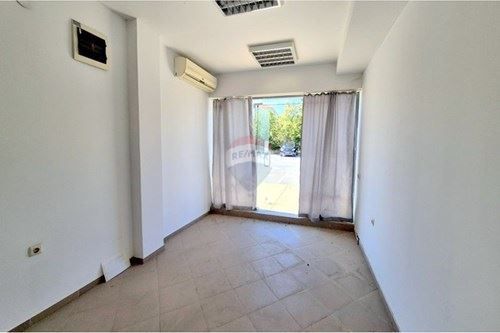 Продава се Промишлена сграда в Бяла - 33 кв.м за 910 €/кв.м - Снимка #1