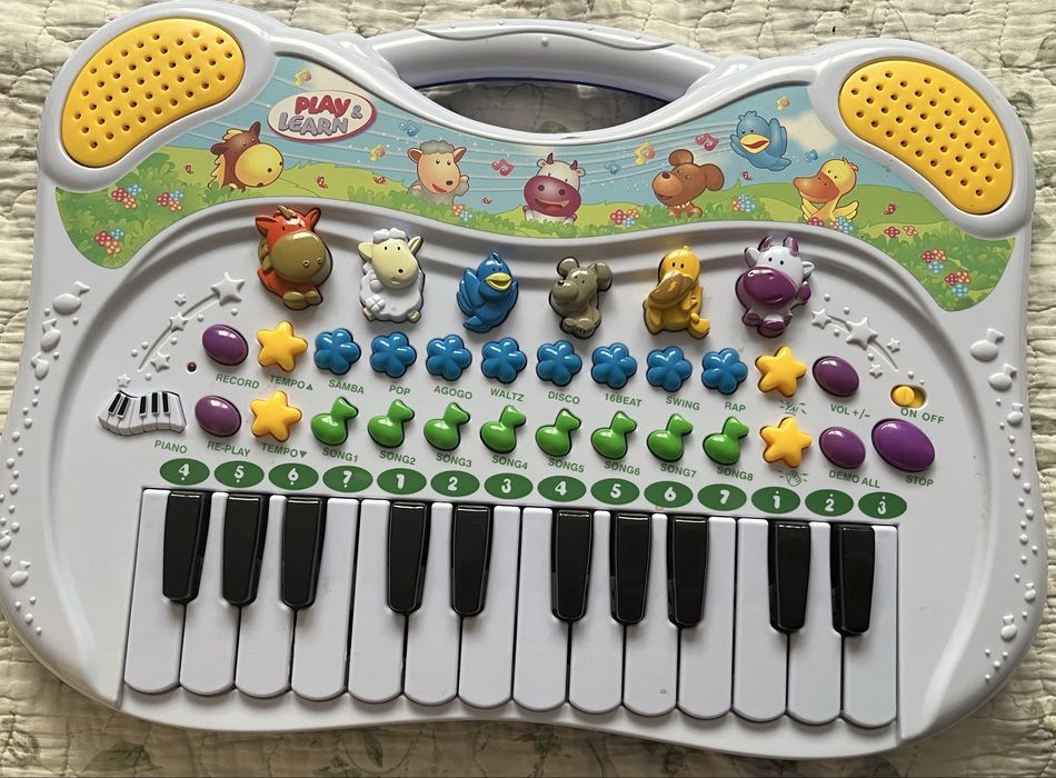 Jucarii pt copii-animale, carti, pian,tableta