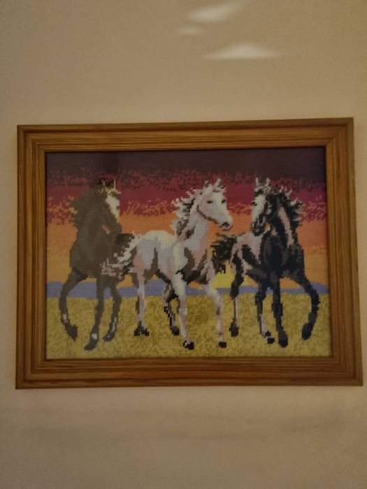 Картини и пластика