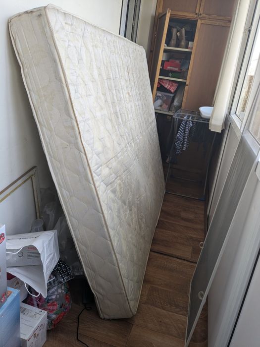 Матрац б/ у 160×200