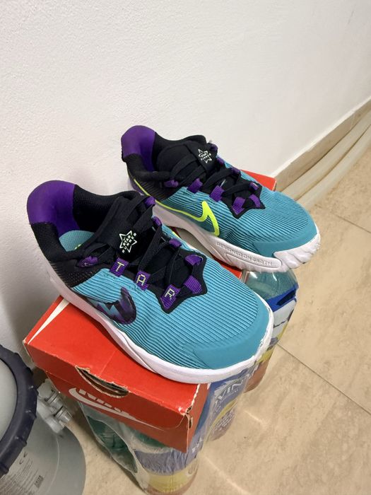 Adidasi nike marime 27