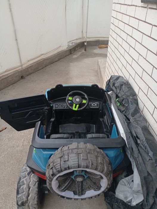 Elktro mobil detskiy