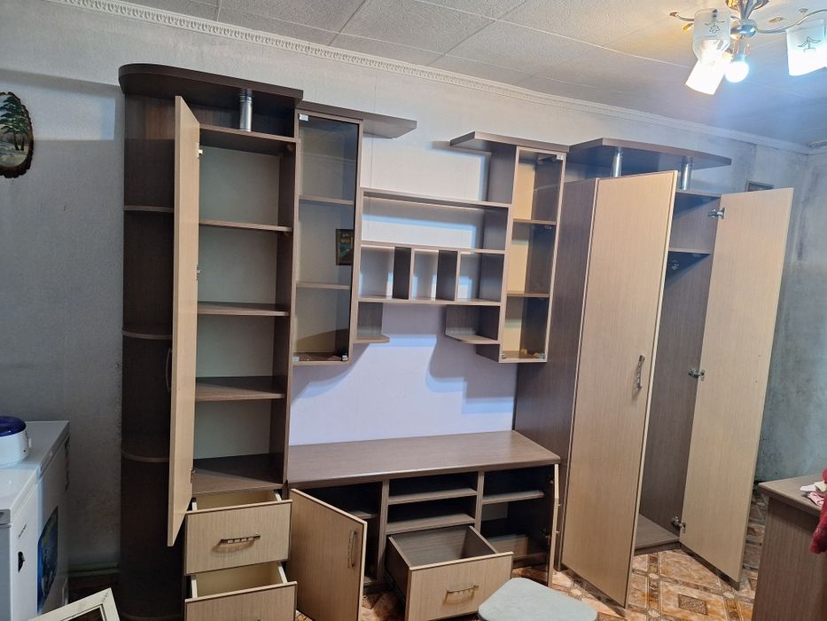 Срочно продам стенку