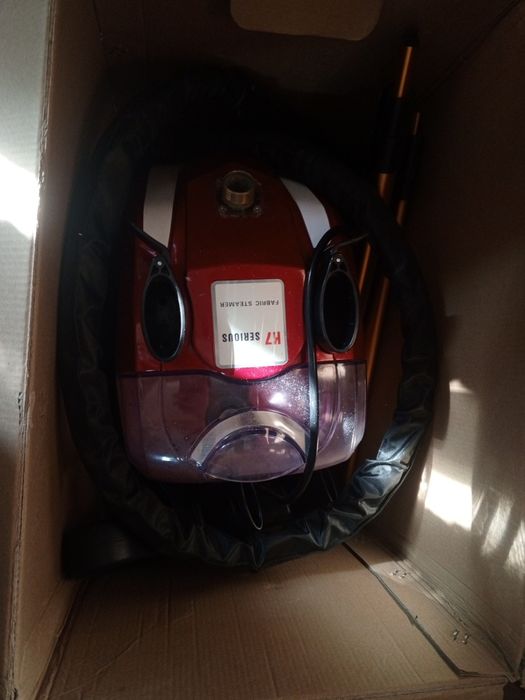 Паровой утюг новый