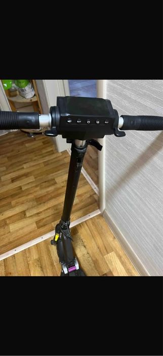 Электро самакат e-scooter.