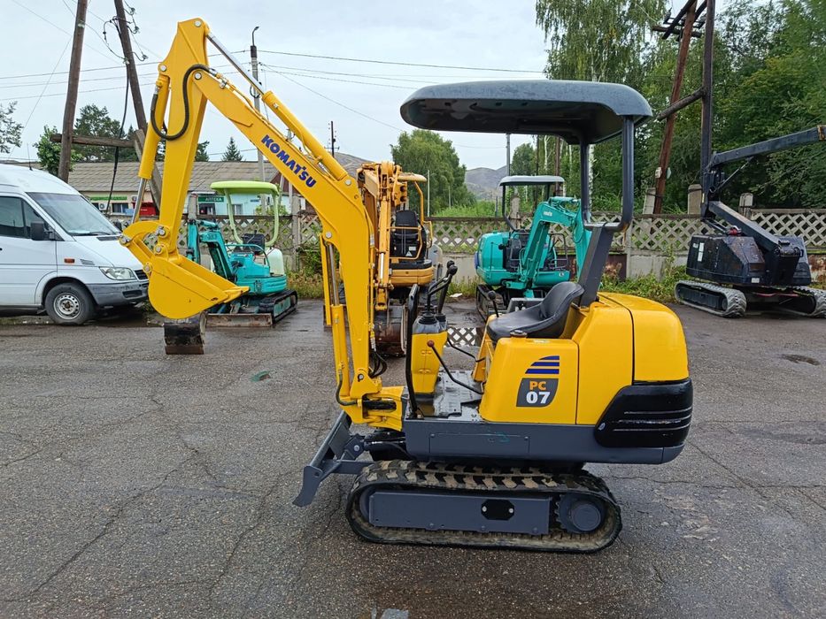 Экскаватор Komatsu продажа