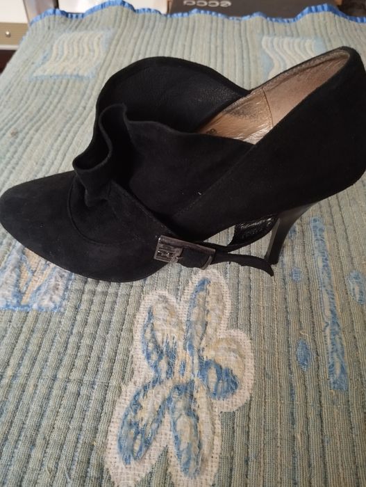 Ботильоны 39 р Respect