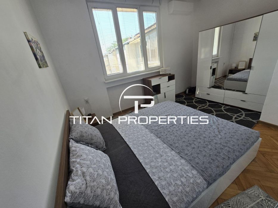 Дава се под наем Тристаен апартамент в Пловдив, Център - 90 кв.м за 661.98 € - Снимка #16