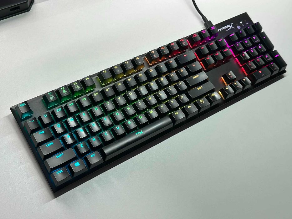 Tastatura gaming HyperX Alloy FPS RGB Kailh Silver Speed Switches