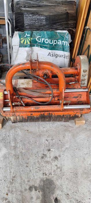 Tocator resturi vegetale