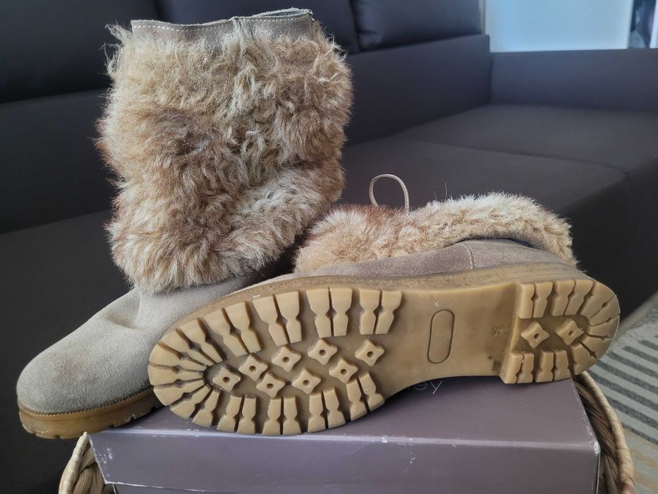 Cizme scurte cu blanita