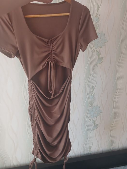 Продам два красивых платья