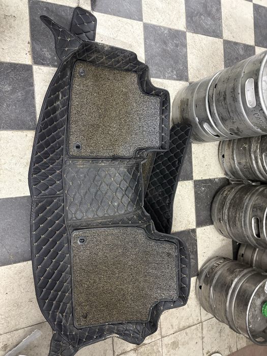 Коврик на камри 40 ,45 сост сред