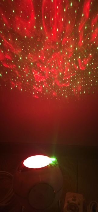 Proiector de stele cu sunete ambientale