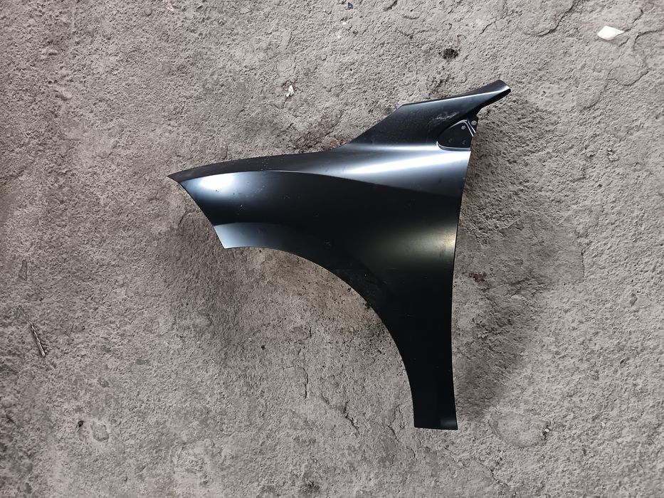 Aripa stânga față Renault Megane 3