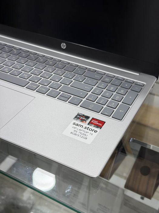Hp Laptop 15 R5 7520U