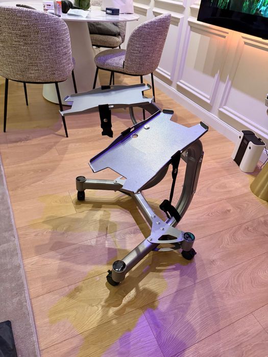Vand banca fitness + suport gantere