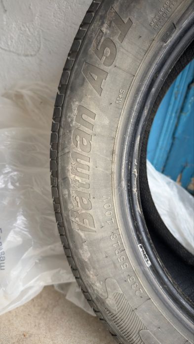 Шины 235/55/18 летние б.у