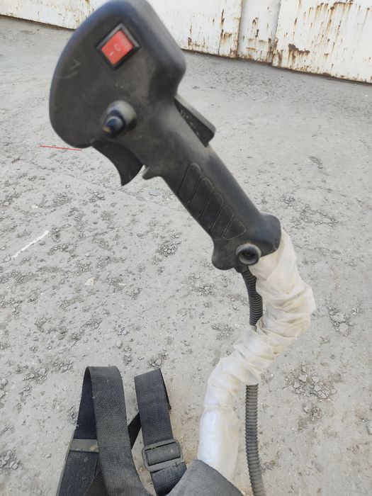 Продам садовый триммер magnat 2400