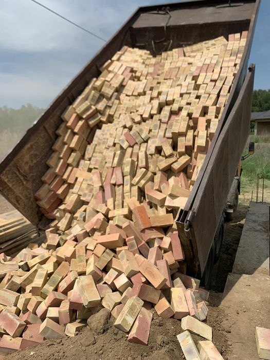 Кирпич красный жженый