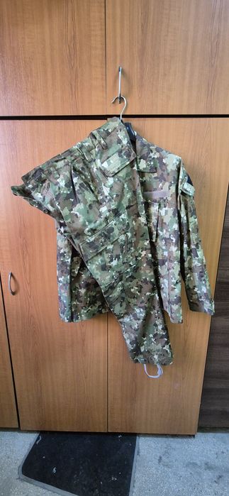 Ținută militară combat