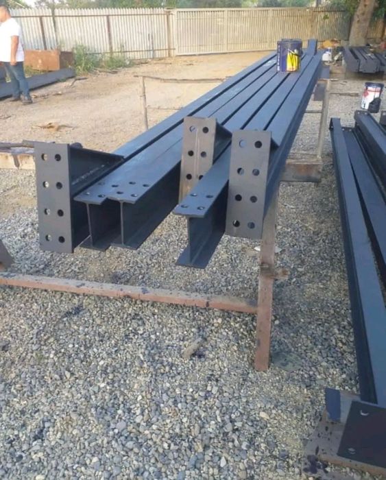 Vând hală metalica 10x10x4h