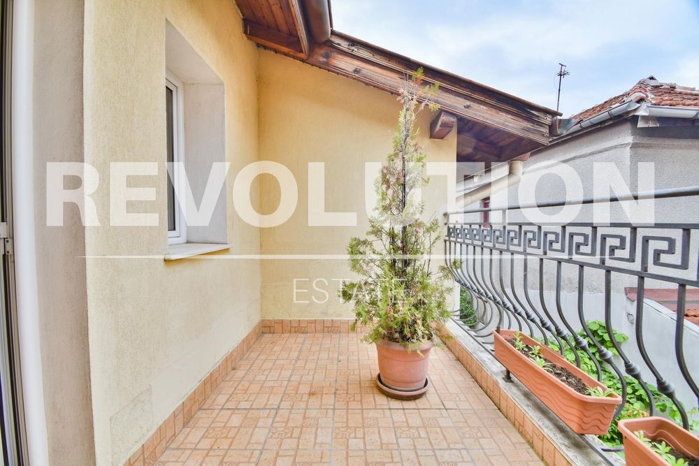 Дава се под наем Къща в София, Надежда 2 - 300 кв.м за 1785 € - Снимка #5