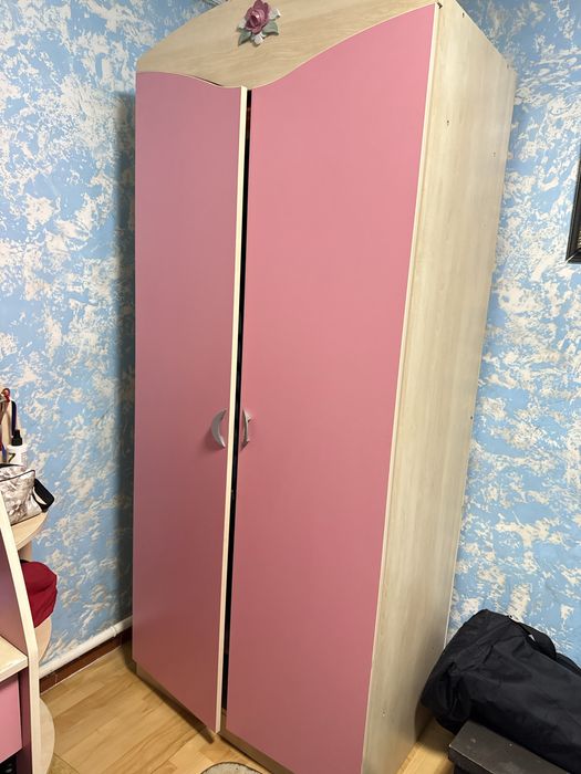 Продаю детскую мебель (комплект)