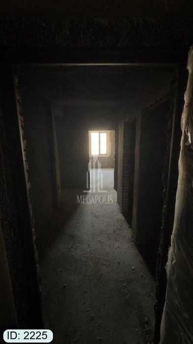 kritiy tarafda 3 xona karobka kvartira sotiladi №2225