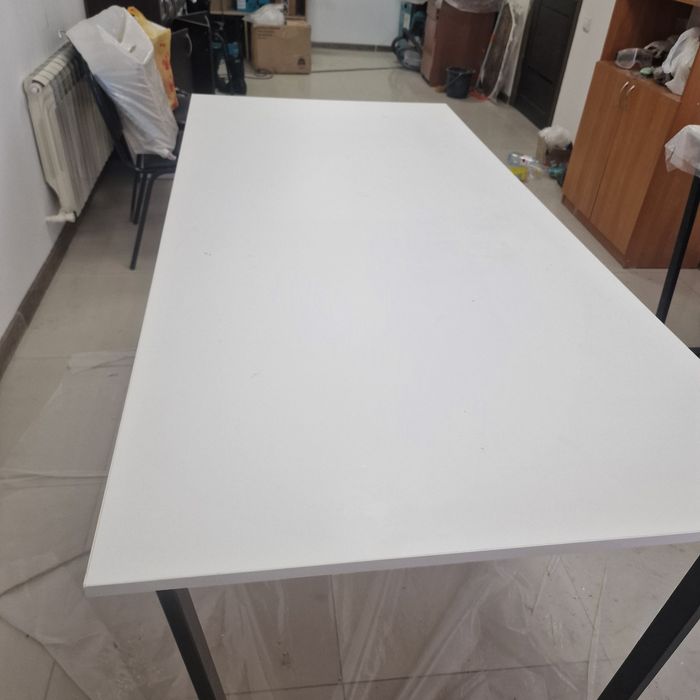 Продам стол  в отличном состоянии