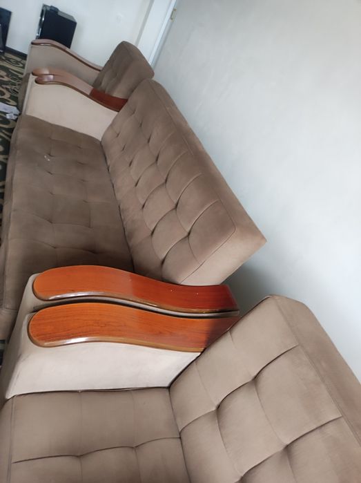 Divan kreslo  sotiladi