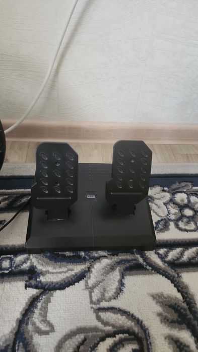 Игровой руль продам