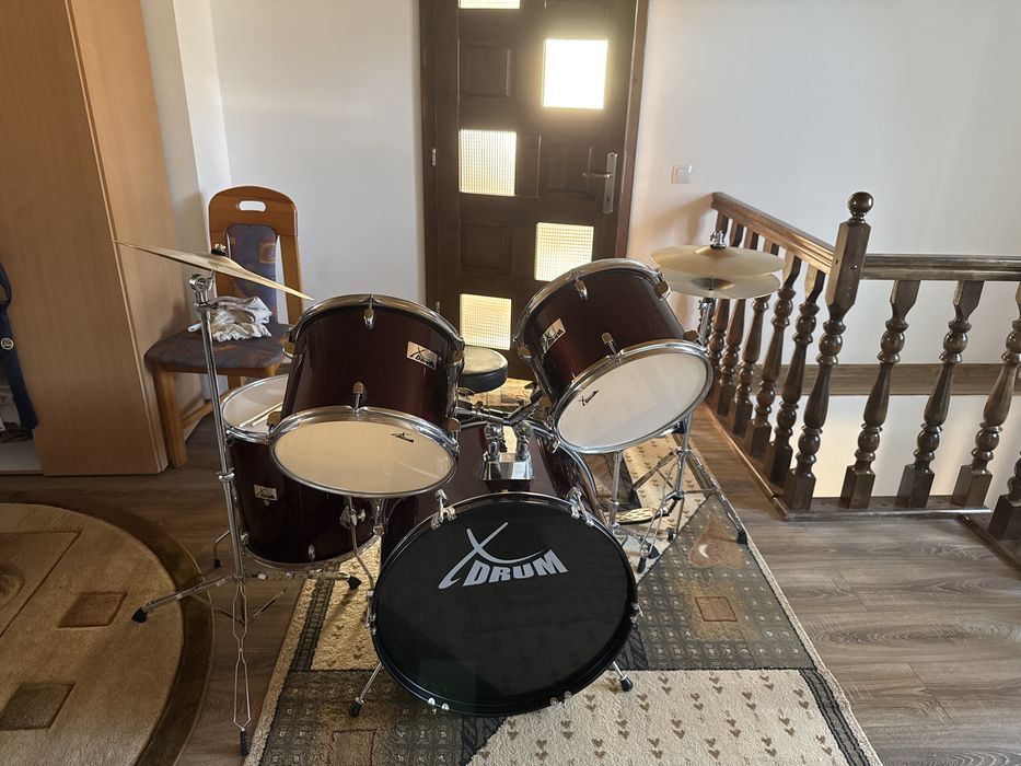 Tobe Xdrum 22” set standard, rosii