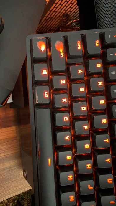 Механична геймърска клавиатура Logitech - G PRO