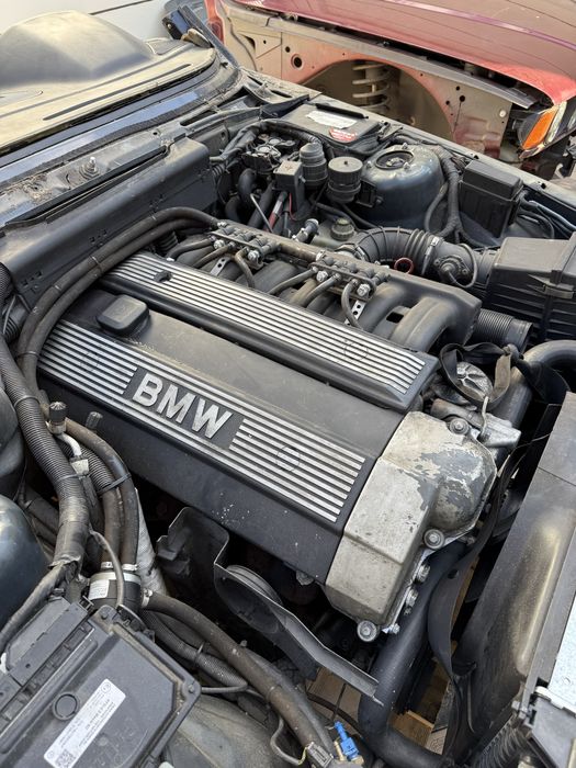 Мотор 2.5 с ванусом на BMW e34